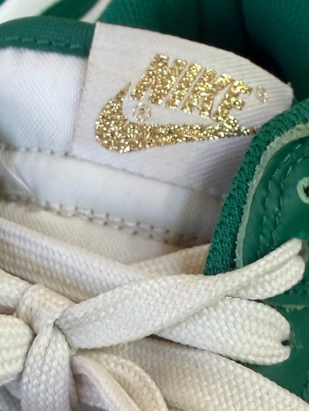 Nike Dunk Low Malachite Metallic Gold Gum Sole Sneakers Women’s 8 FB7173-131 EUC